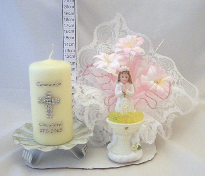 ../Images/bougie beige croix tulle gm rose.jpg